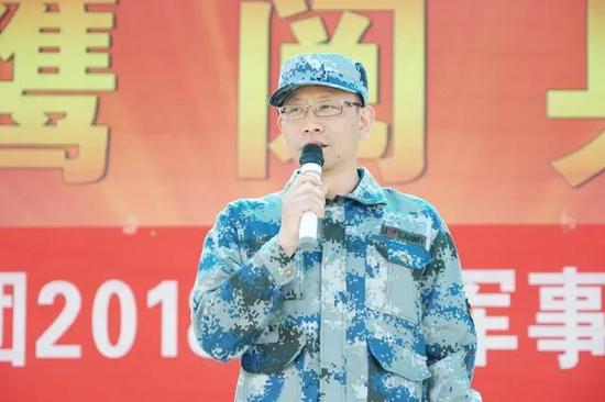 人民国肽集团总裁李建琪先生现场发言