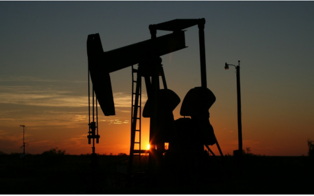 原油交易提醒：供需因素暗中角力，震荡行情或为主基调