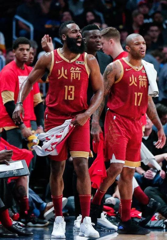 哈登耍虎拳保罗献表情包，过年吃饺子也不省心